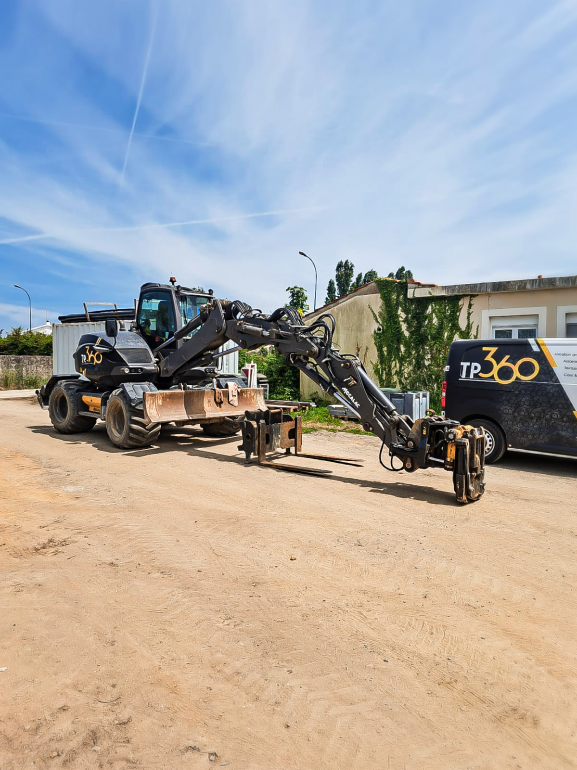 Tp 360 Assainissement La Chevroliere 2.jpg