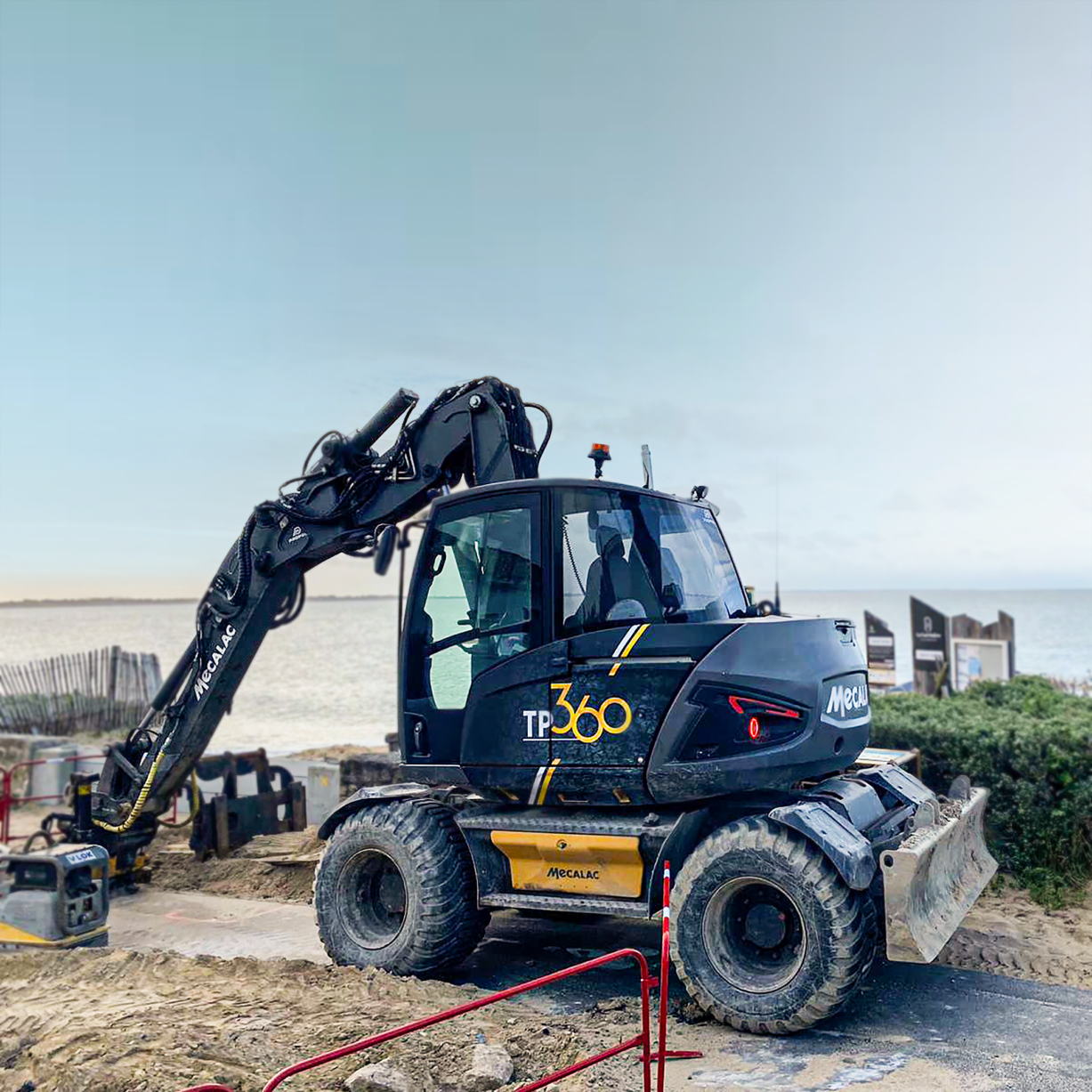 Tp 360 Assainissement La Chevroliere MECALAC 7